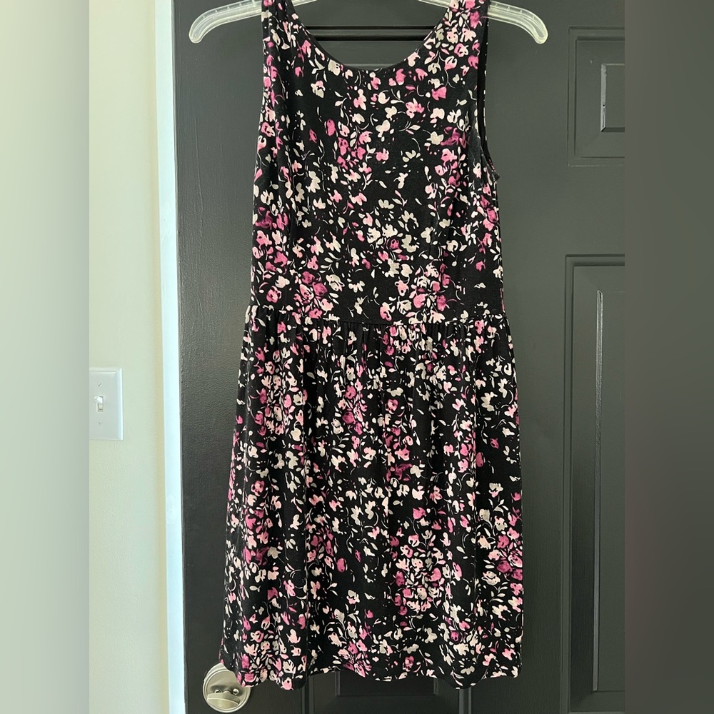 Floral sleeveless dress